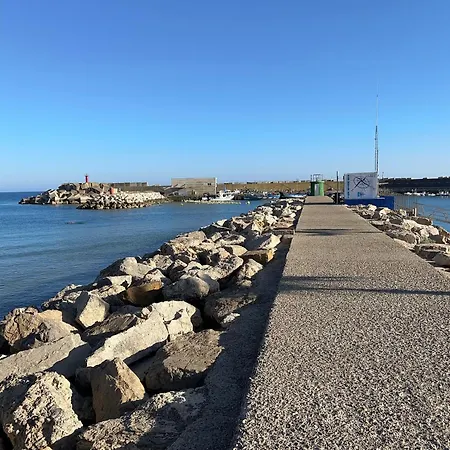 Antonio Fernandez Playa * קוניל דה לה פרונטרה